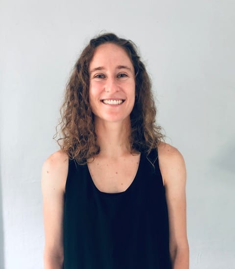 Dr. Lindsay Graff